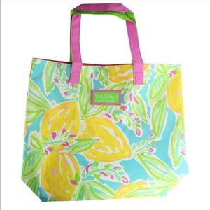 Lilly Pulitzer x Estée Lauder tote bag